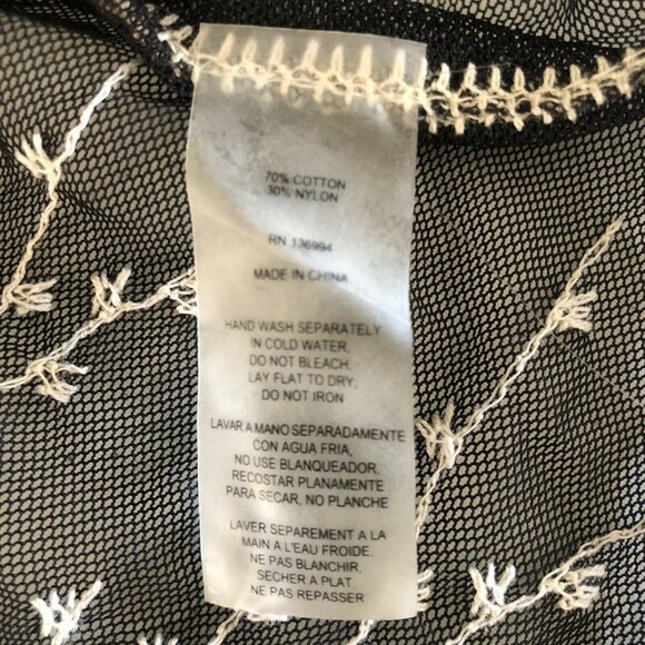 Capri Size Large Sheer Beautifully Embroidered Black Long Sleeve Long Line Top - Picture 10 of 11